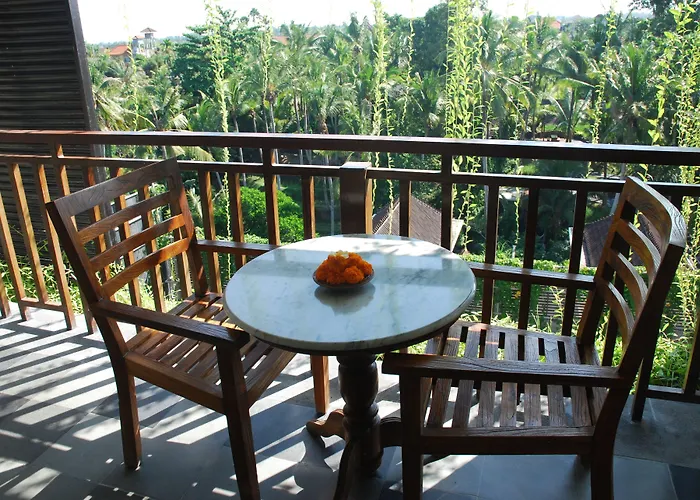 Hotel Village 4*