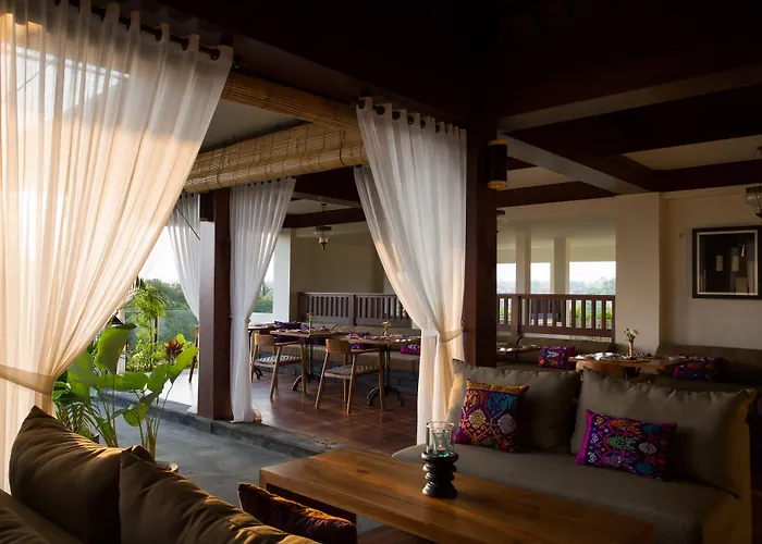 Hotel Village 4*