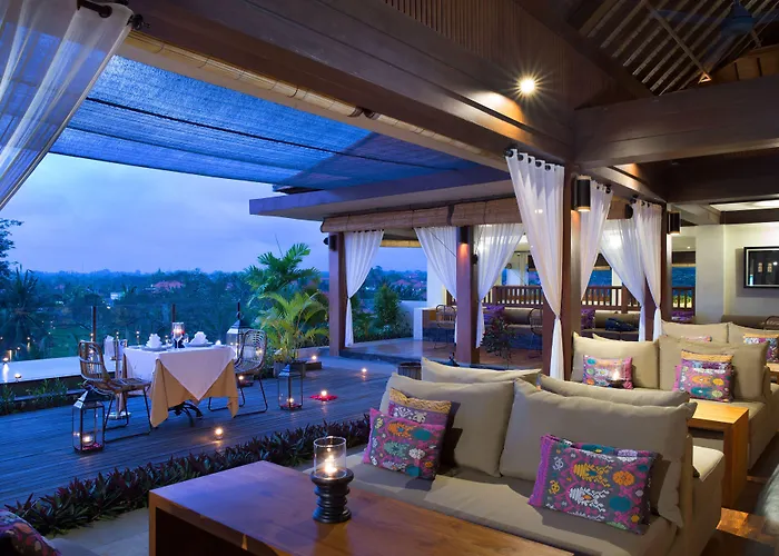 Village Hotel 4*